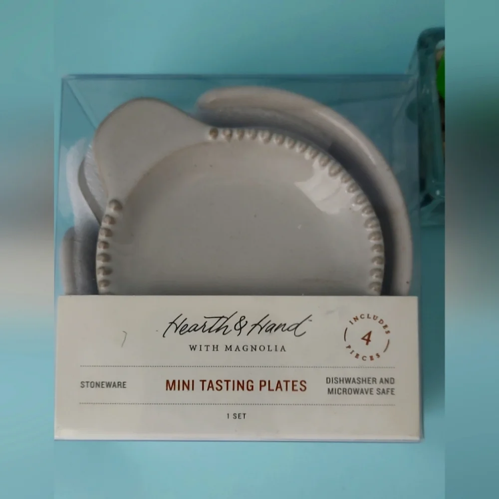Heart and hands with magnolia tasting mini plates ceramic  4 pieces New